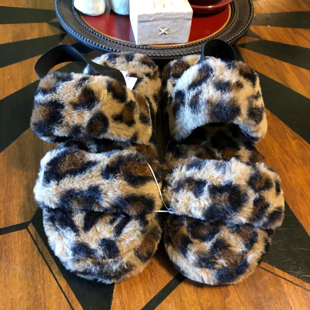 Steve Madden Faux Fur Animal Print Slippers NWT, Size 8 House Shoes